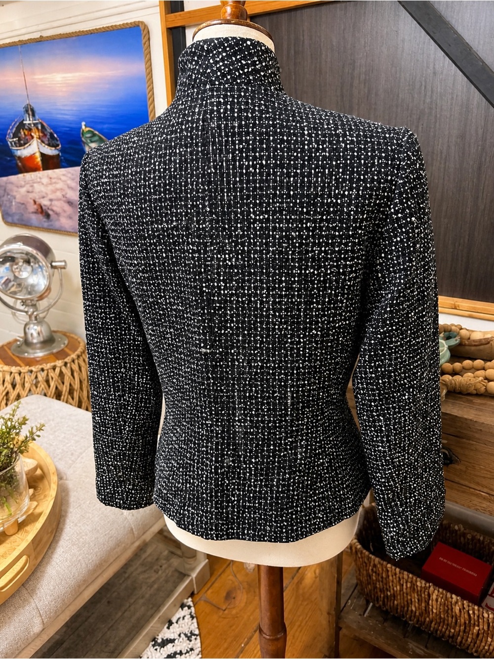 Tahari Arthur S. Levine Tweed Jacket Size 10 Black White Classic Blazer - Picture 2 of 6